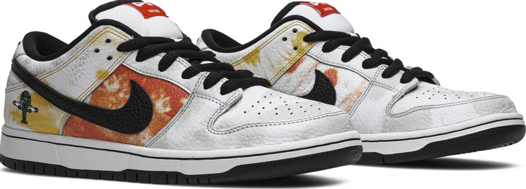 Nike Dunk SB Low 'Tie-Dye Raygun - White'