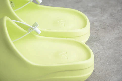 Tênis Adidas Yeezy Slide "Glow Green"